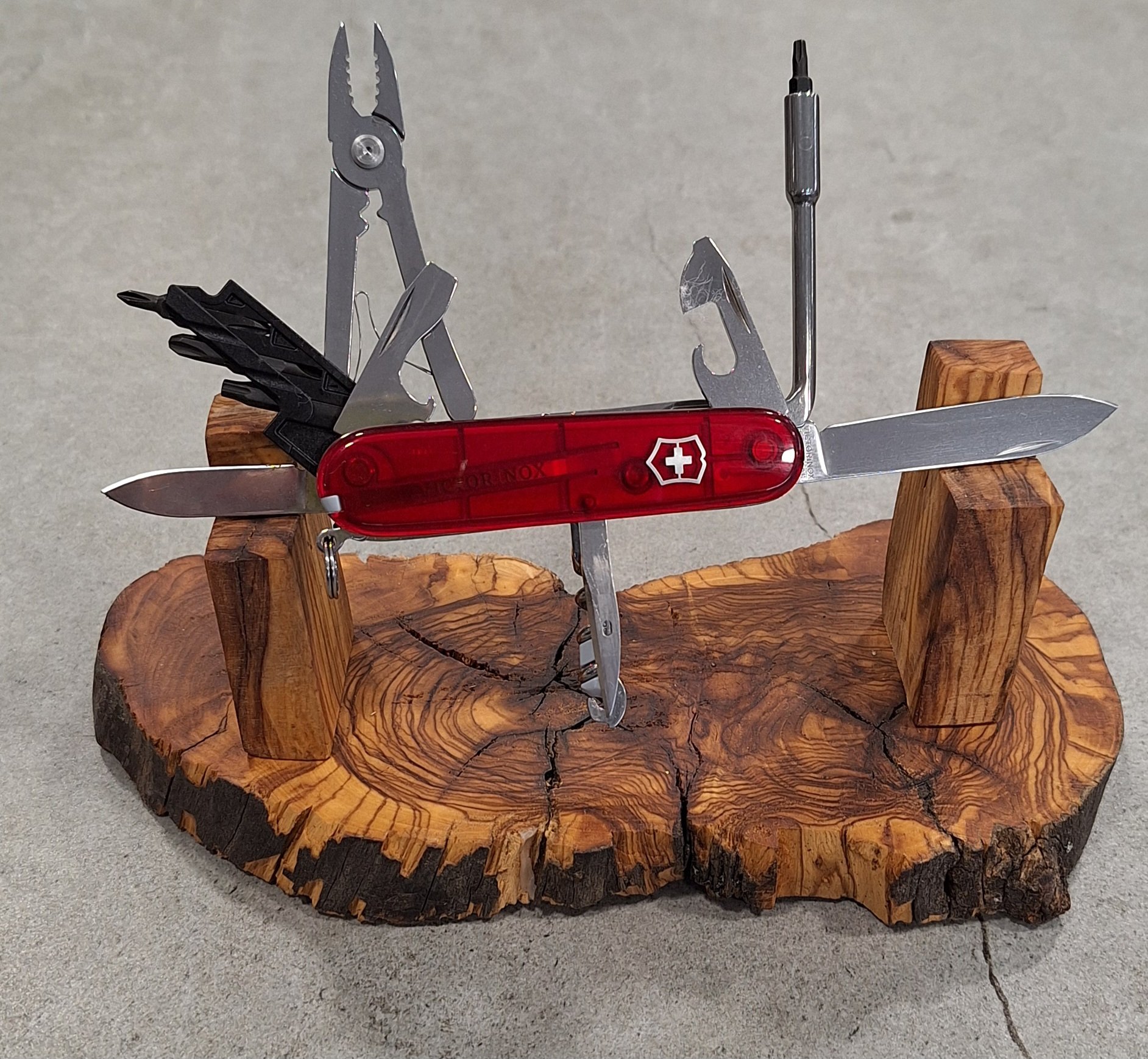 Navaja Vitorinox Cyber Tool M